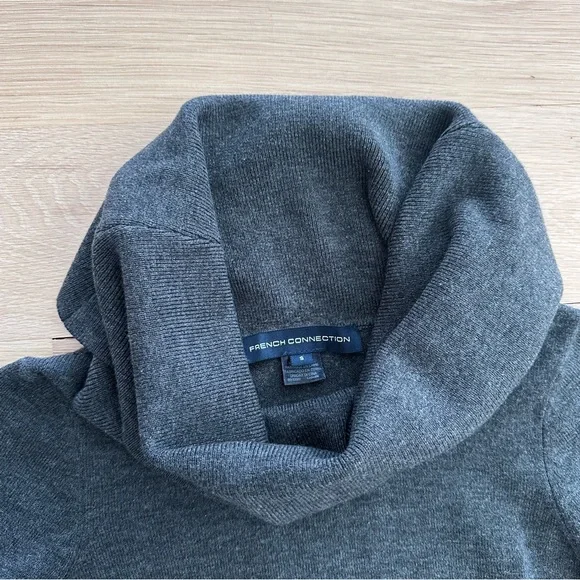 FRENCH CONNECTION - CHARCOAL KNIT TUNIC - SIZE SMALL - Picture 3 of 7